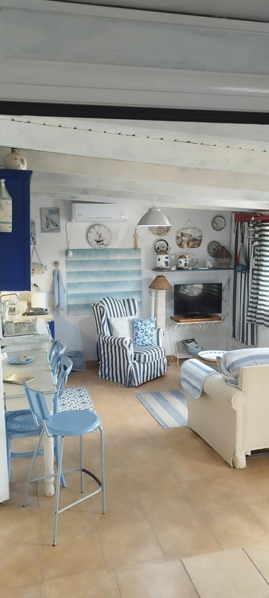 Kynosoura's Sea View Apartment *