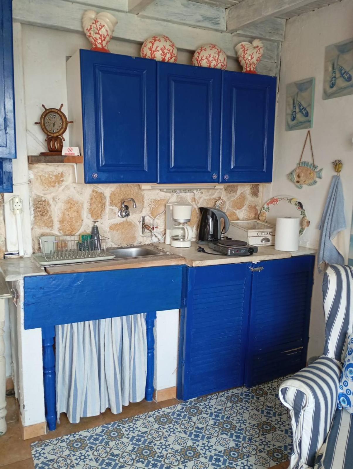 Kynosoura's Sea View Apartment *