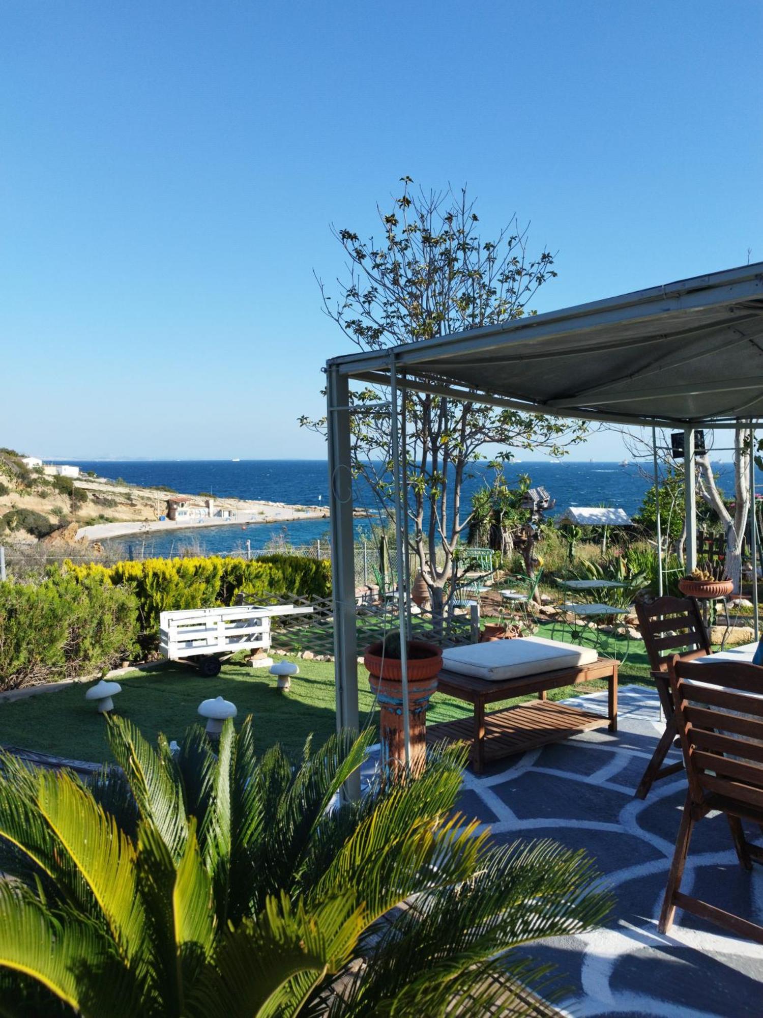 Kynosoura's Sea View *